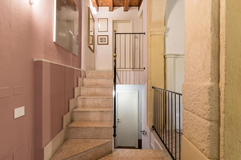Apartamento Residenza Angels @Piazzadelleerbe Verona Exterior foto