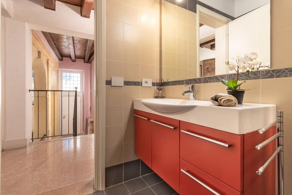 Apartamento Residenza Angels @Piazzadelleerbe Verona Exterior foto