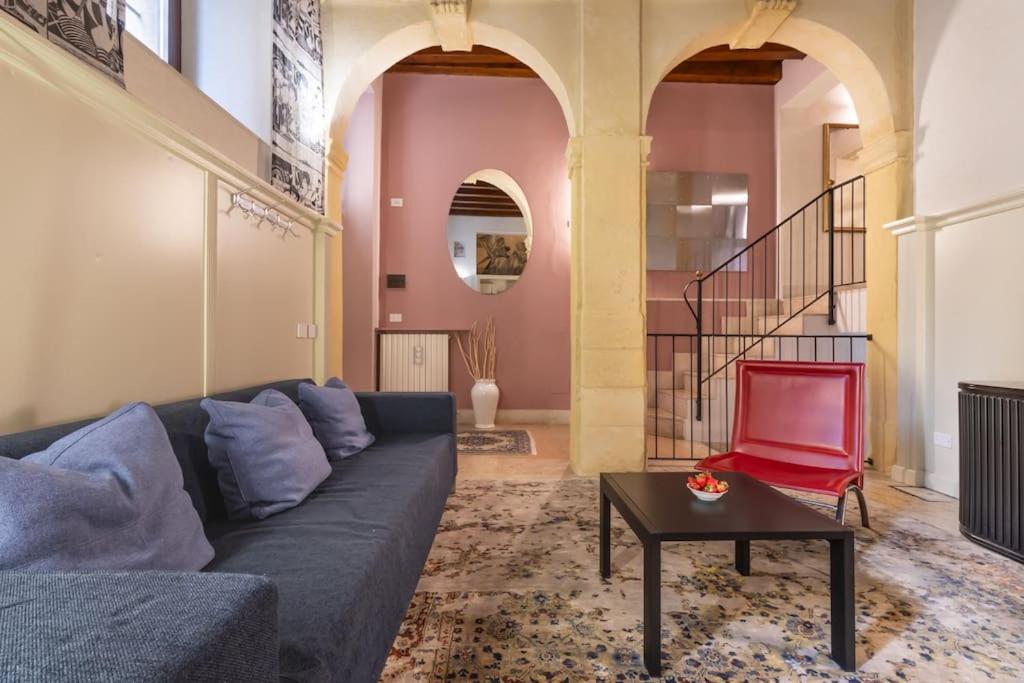 Apartamento Residenza Angels @Piazzadelleerbe Verona Exterior foto